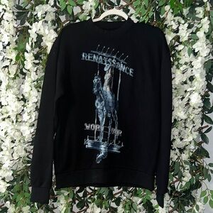 Amazon Black Crewneck Sweater with Artistic Graphic